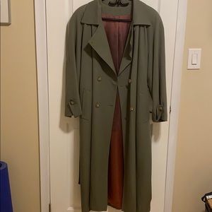 Vintage Pure Virgin Wool Vintage Ladies Trenchcoat